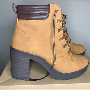 Women’s Tan Heeled Booties